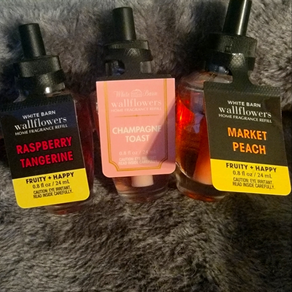 3 bath and body wallflowers